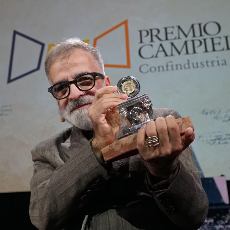 Marcello Fois con il Premio Campiello 2026